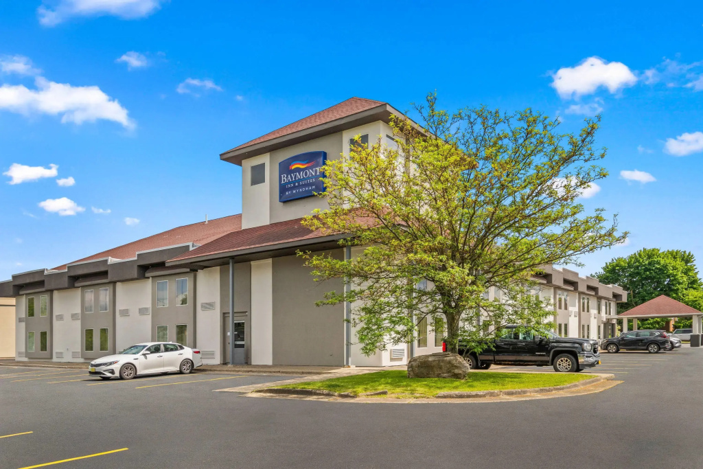 Baymont by Wyndham Batavia - Darien Lake