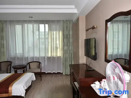 Standard Double room (full double bed)