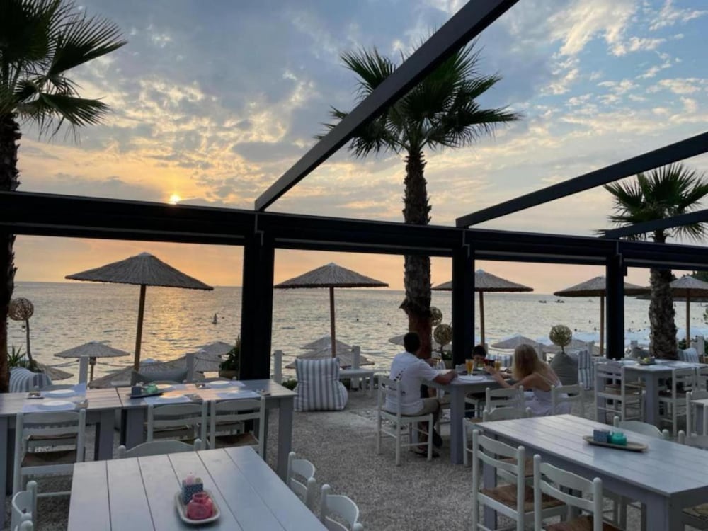 Greek Pride Seafront Hotel