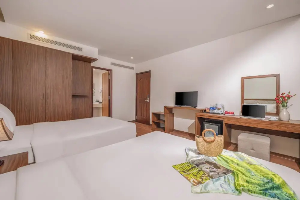 Standard Quadruple Family room with city view
