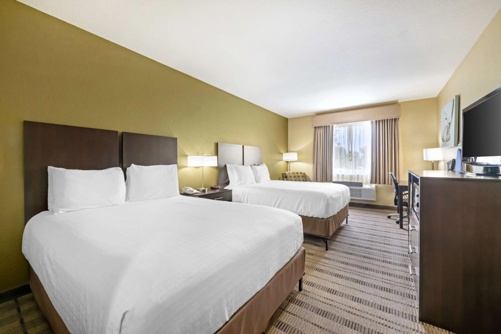 Standard Quadruple room
