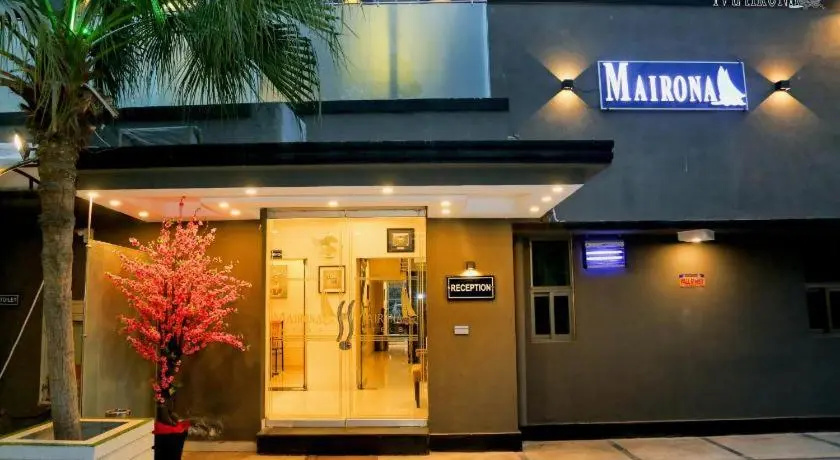 Mairona Hotel Gulberg
