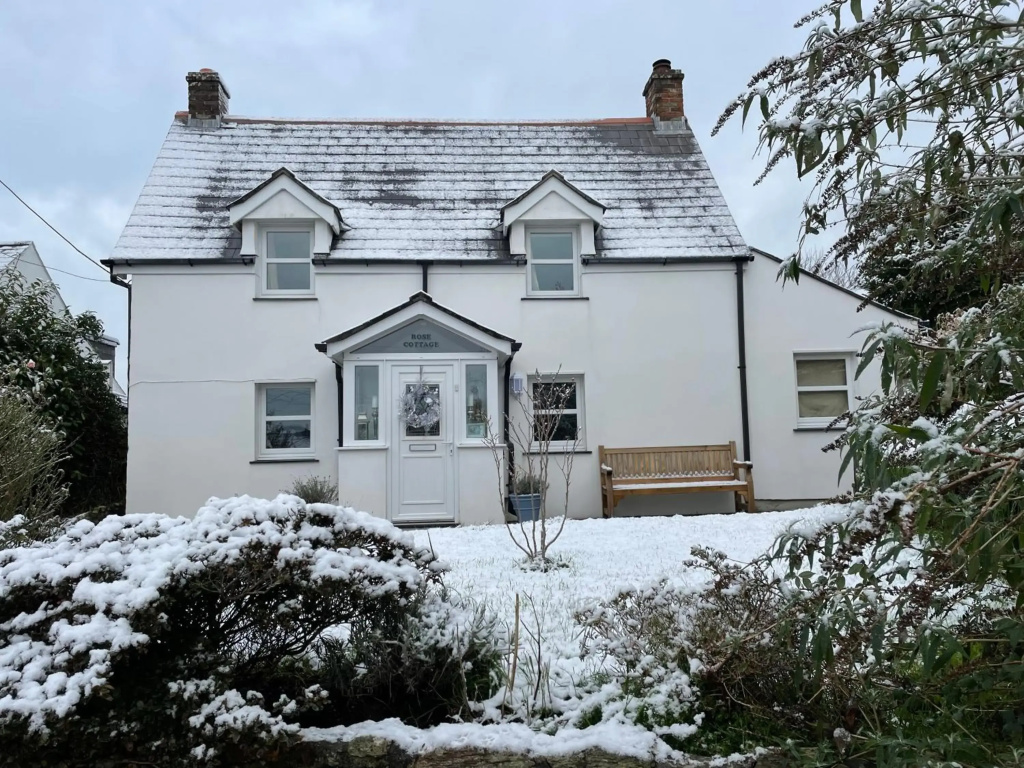 Rose Cottage Trevarren Saint Columb Cornwall TR96PJ