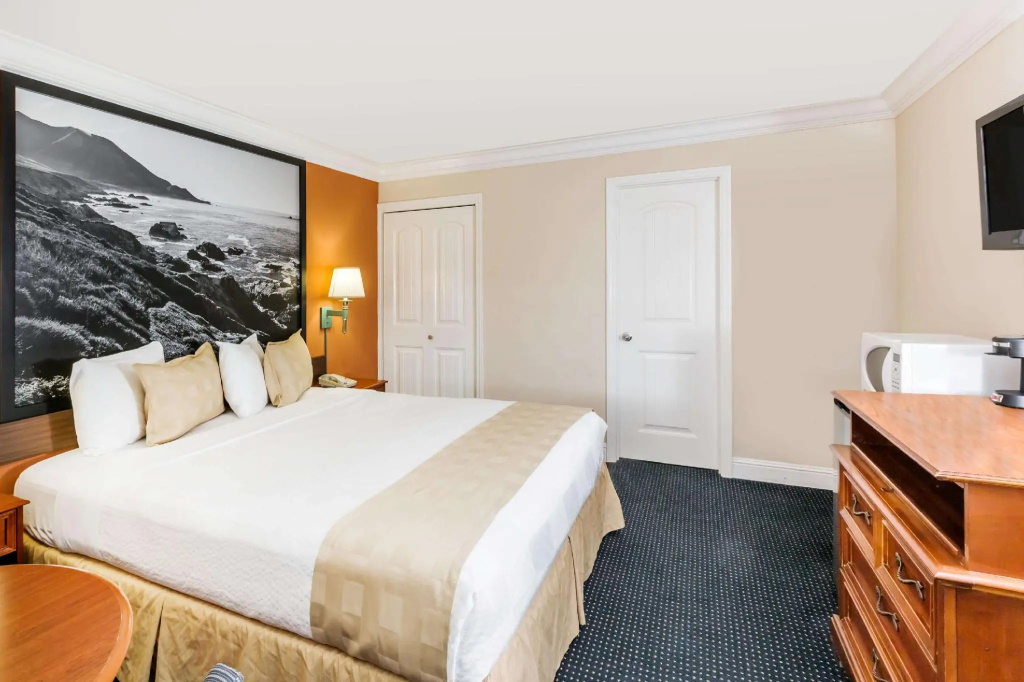Aura Inn Monterey - Chambres