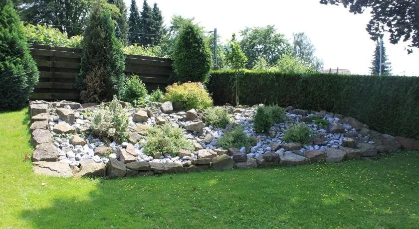 gallery_image_hidden_9