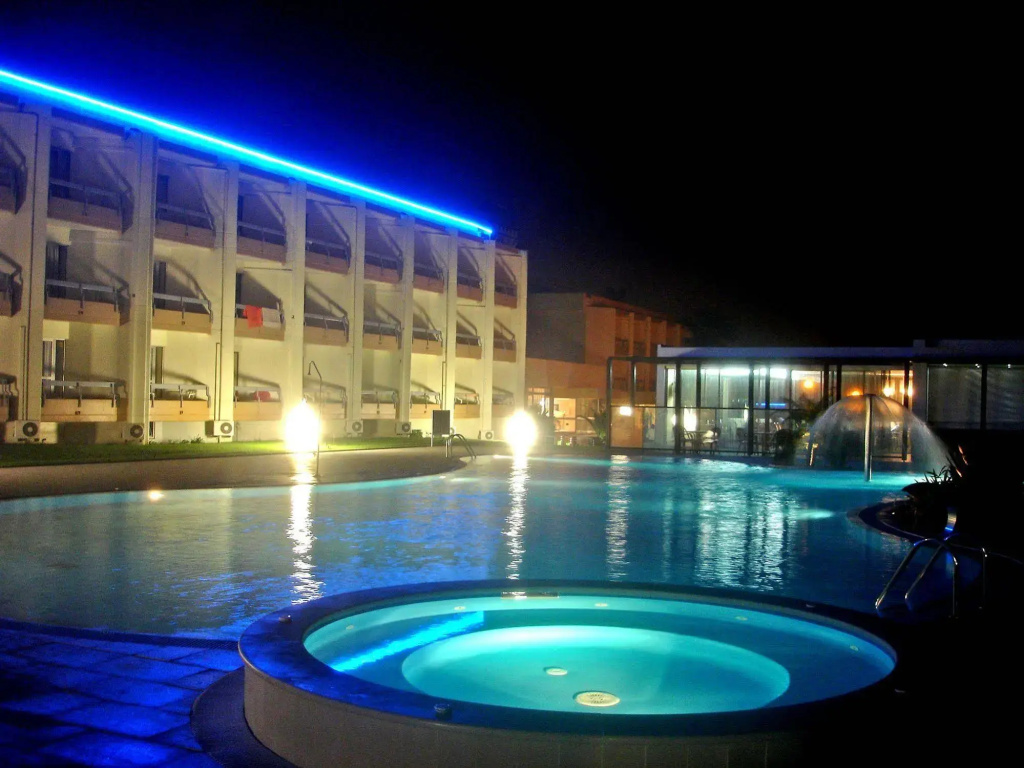 Malibu Foz Hotel - La Maison Younan - Général