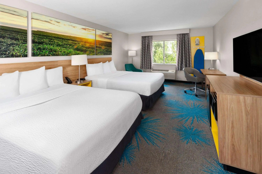 Springfield Suites — 5