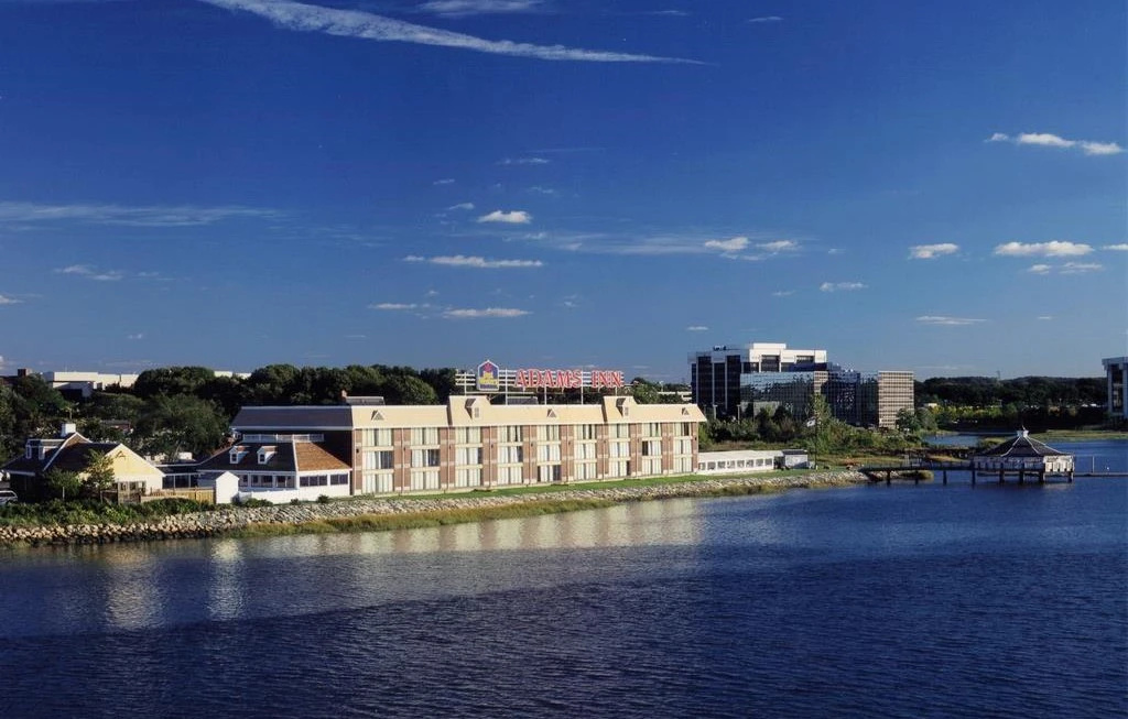 Beach & Waterfront