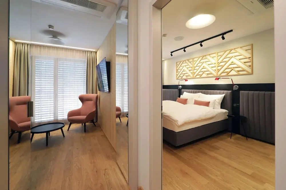 Suite with balcony