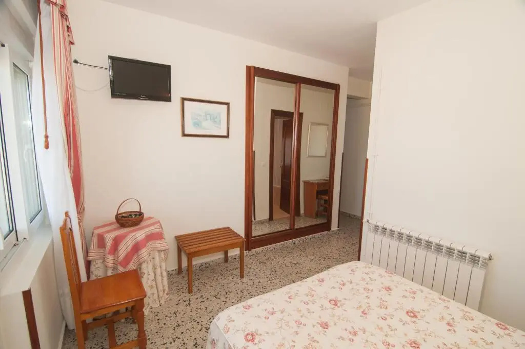 Standard Double room with sea view (full double bed)