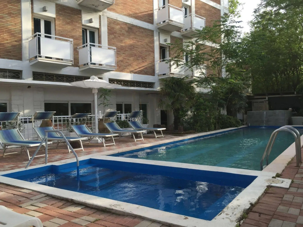 Hotel photo 16