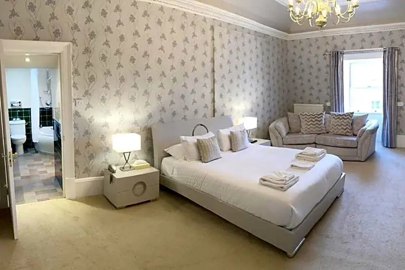 Maitlandfield House Hotel - Tap to explore photos