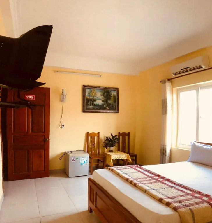 Comfort room