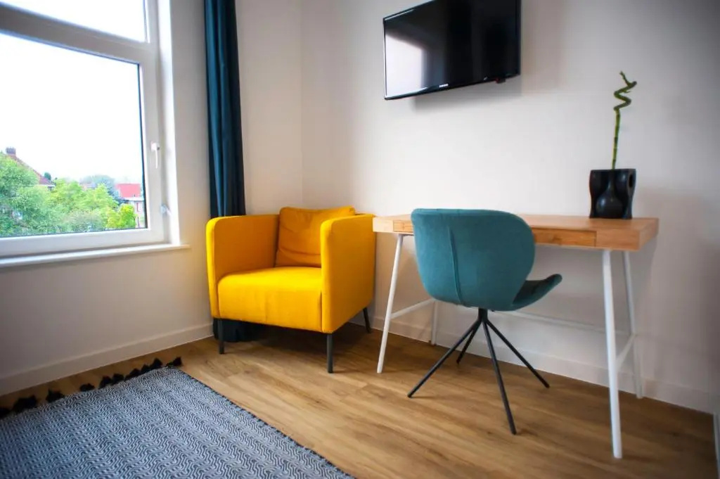 Deluxe Double room (full double bed)