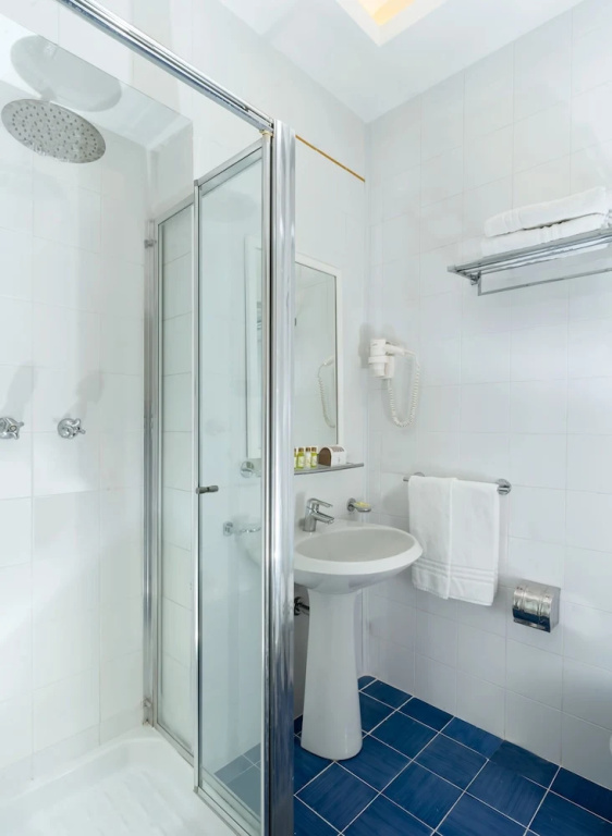 1 Bedroom Superior Double room (full double bed)