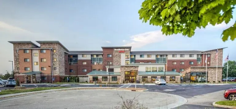 Residence Inn by Marriott Akron South / Green