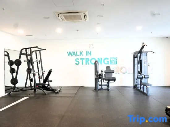 Cozy 2BR Apt/ Pool/ Gym/ Mall/ Vsip/ThuanAn Center in Thuan An
