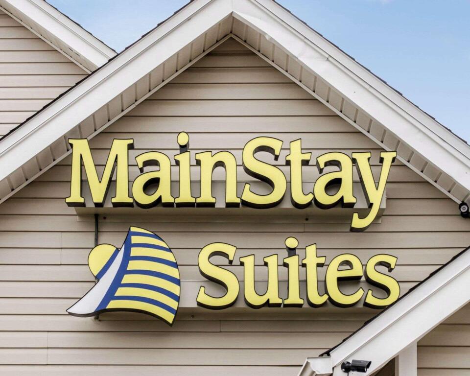 SureStay Studio By Best Western Pensacola image