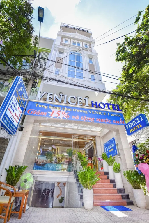 Venice 1 Hotel by ZUZU