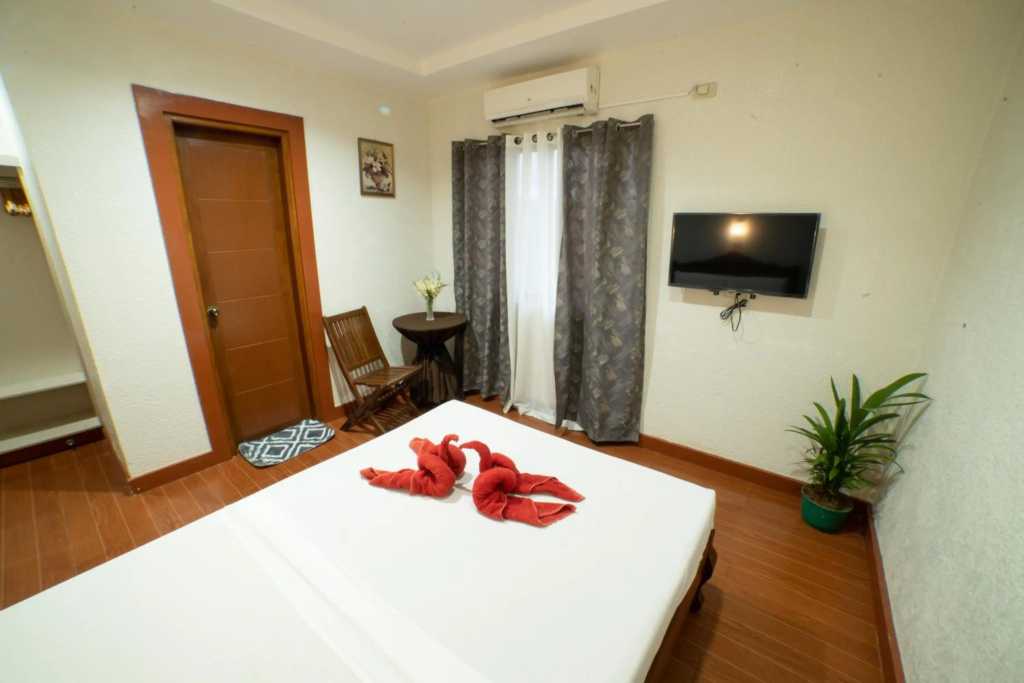 Casanas Suites — 5