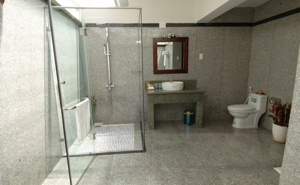 Saigon Emerald Beach Resort