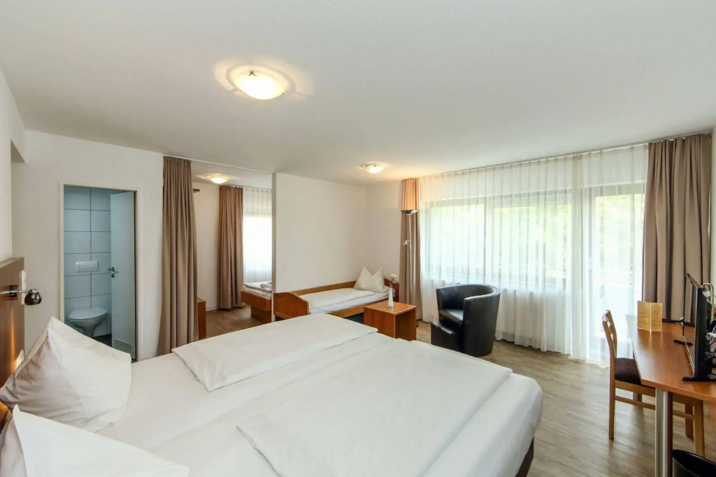 ibis Styles Aalen - фото 7