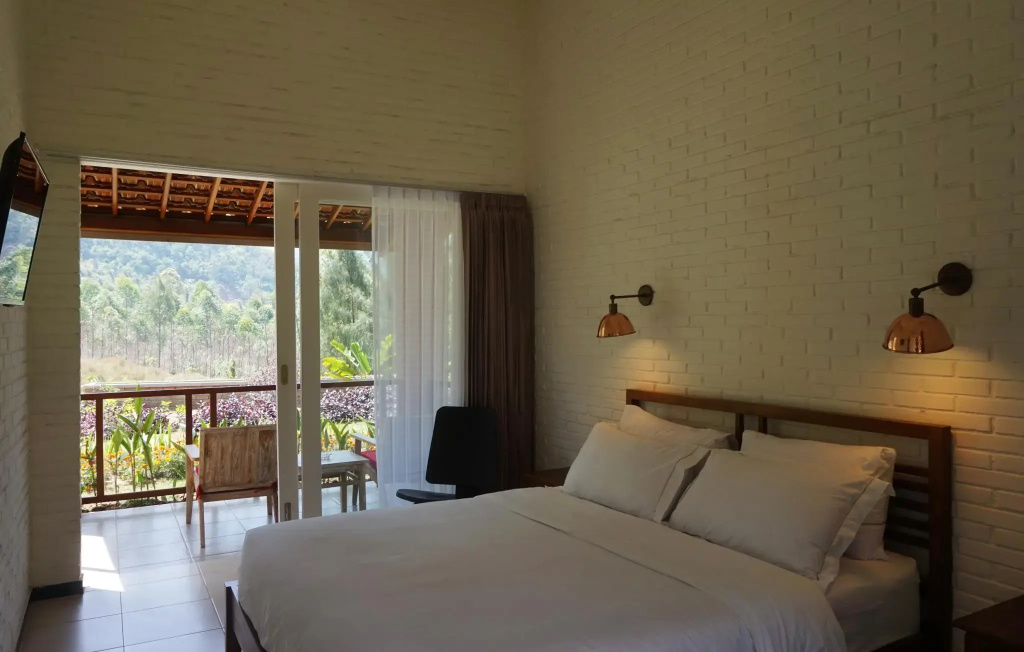 Bromo Terrace Hotel