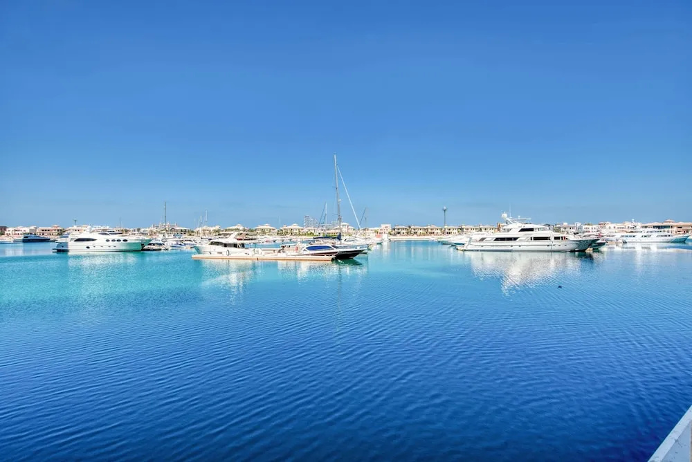 Beach & Waterfront