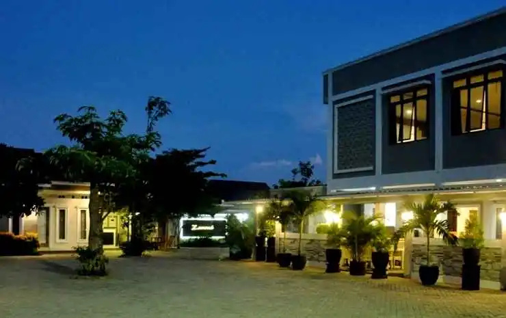 Zamrud Resort Palu