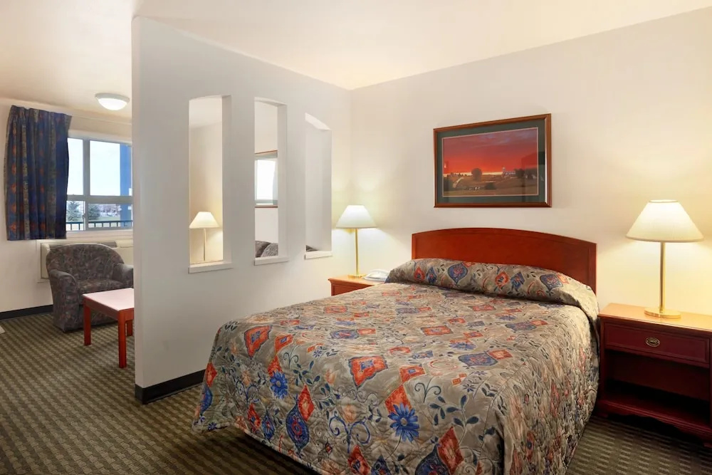 Travelodge by Wyndham Weyburn - Chambres