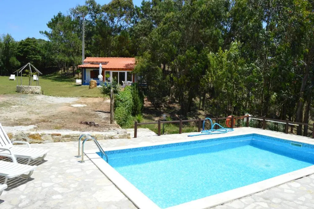 2 Bedrooms Cottage