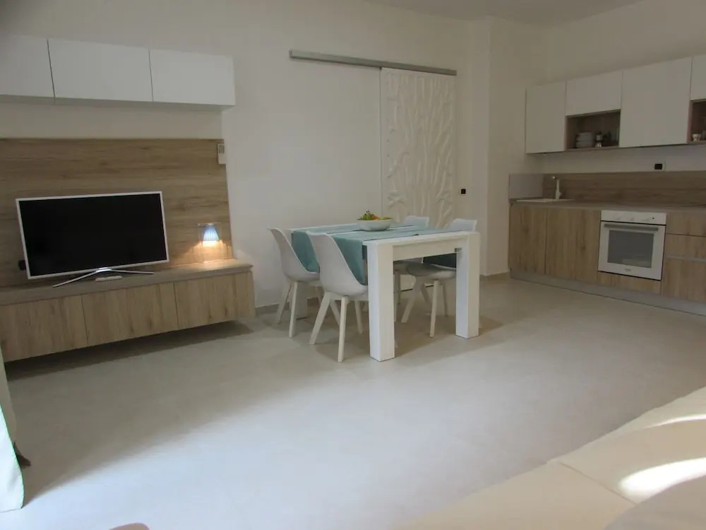 1 Bedroom Deluxe Apartment