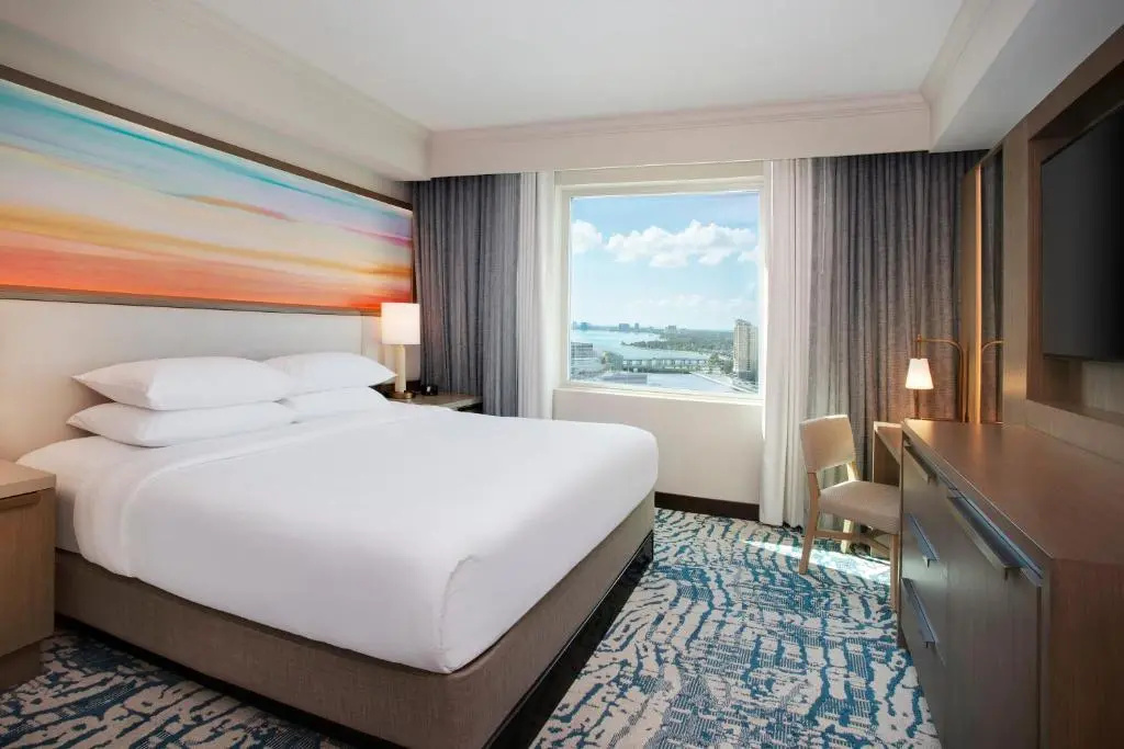 Embassy Suites by Hilton Tampa Downtown Convention Center - Chambres