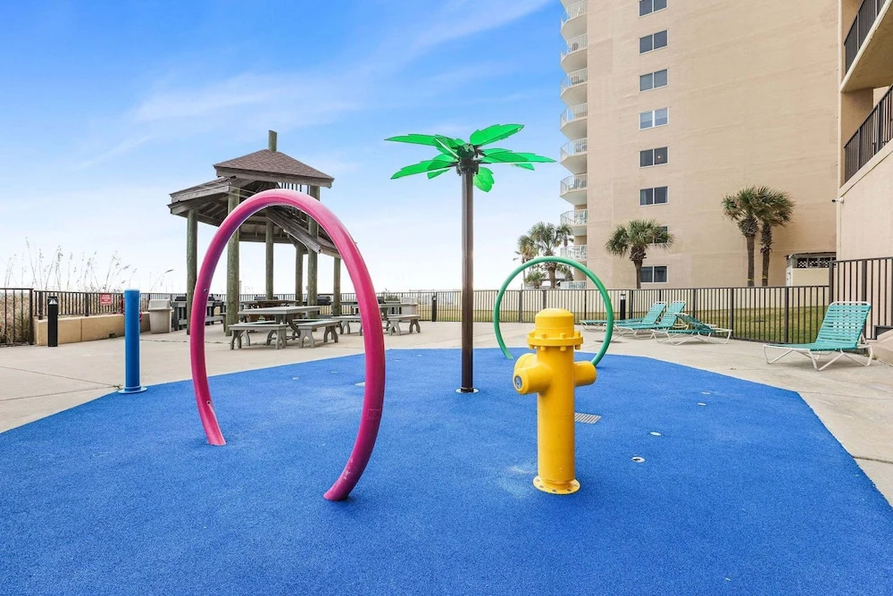 Phoenix I 1112-11th Floor Splash pad Beachfront 2 Bedrooms 2 Baths