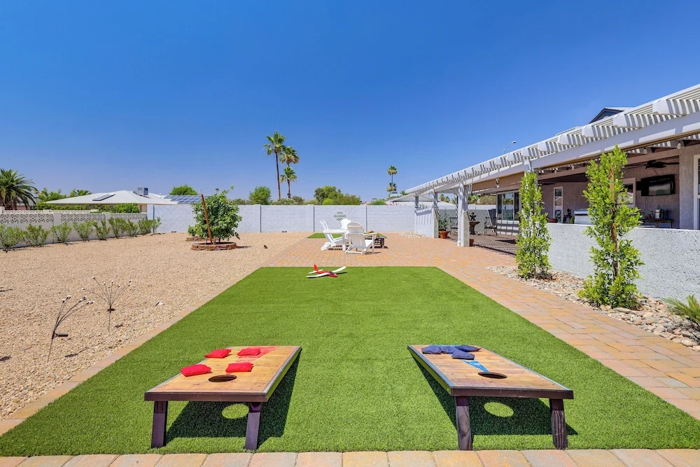 The Sun City West Guesthouse - Luxurious Privacy