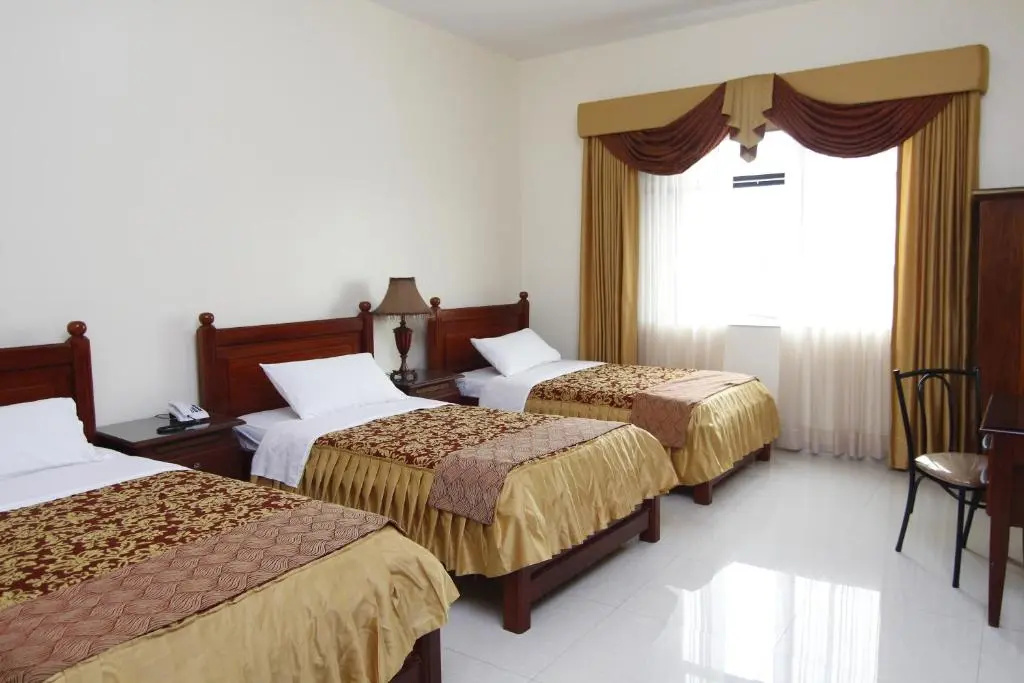Hotel Versailles Internacional - Chambres