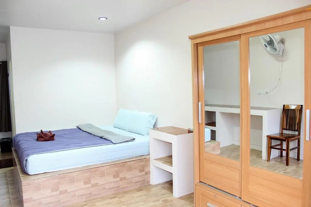 Standard Double room (full double bed)