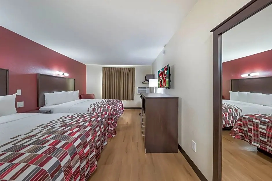 Deluxe Quadruple Suite