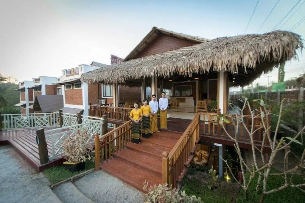 Hotel Queen Jamadevi - Chambres