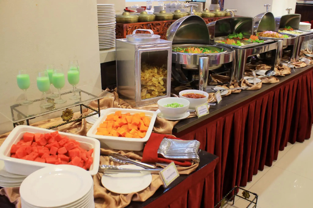 Daima Hotel Padang - фото 10