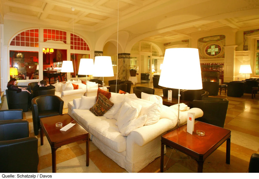 Lobby & Reception