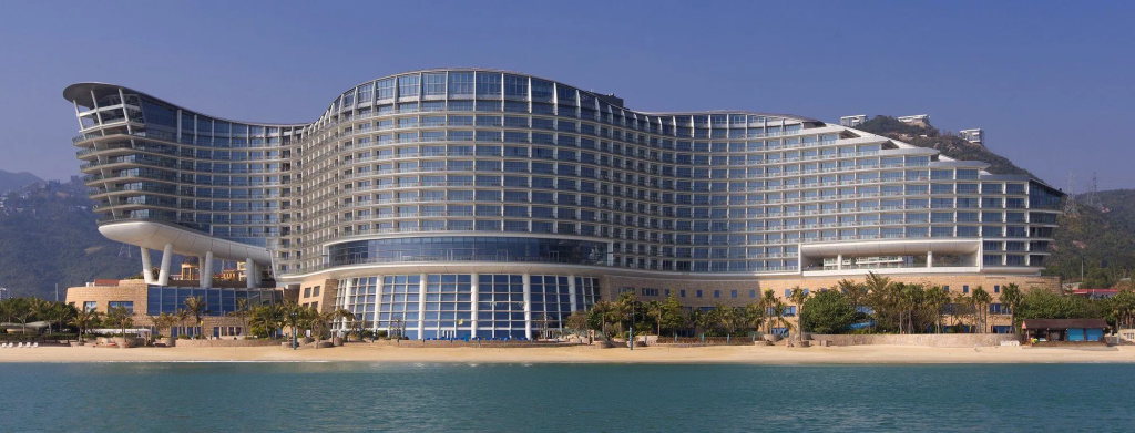 Beach & Waterfront