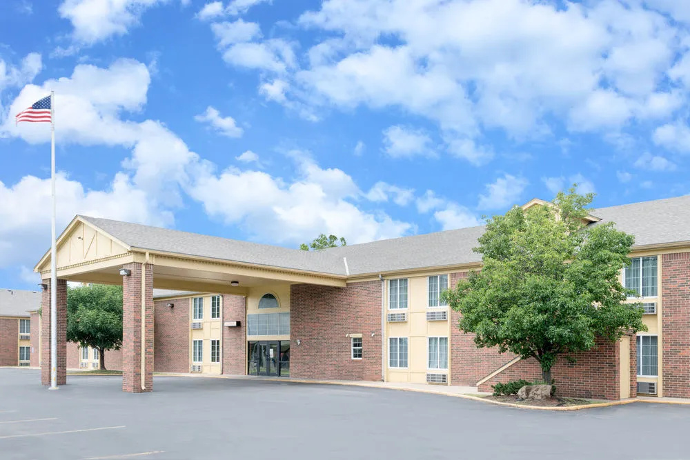 Days Inn Newton