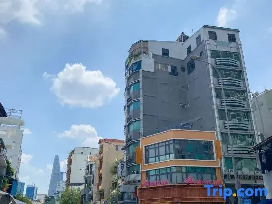 Memories Stay De Tham - Heart of Vibrant District 1