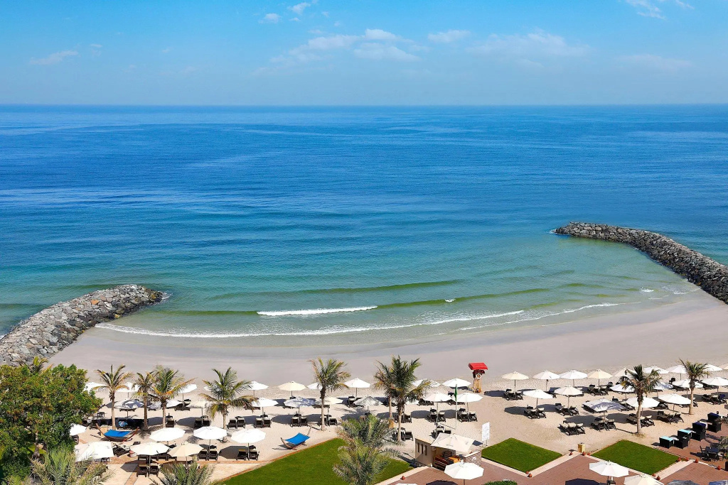Deluxe Double room with balcony and with sea view (twin beds)