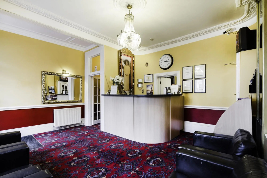 Tudor Court Hotel - Général