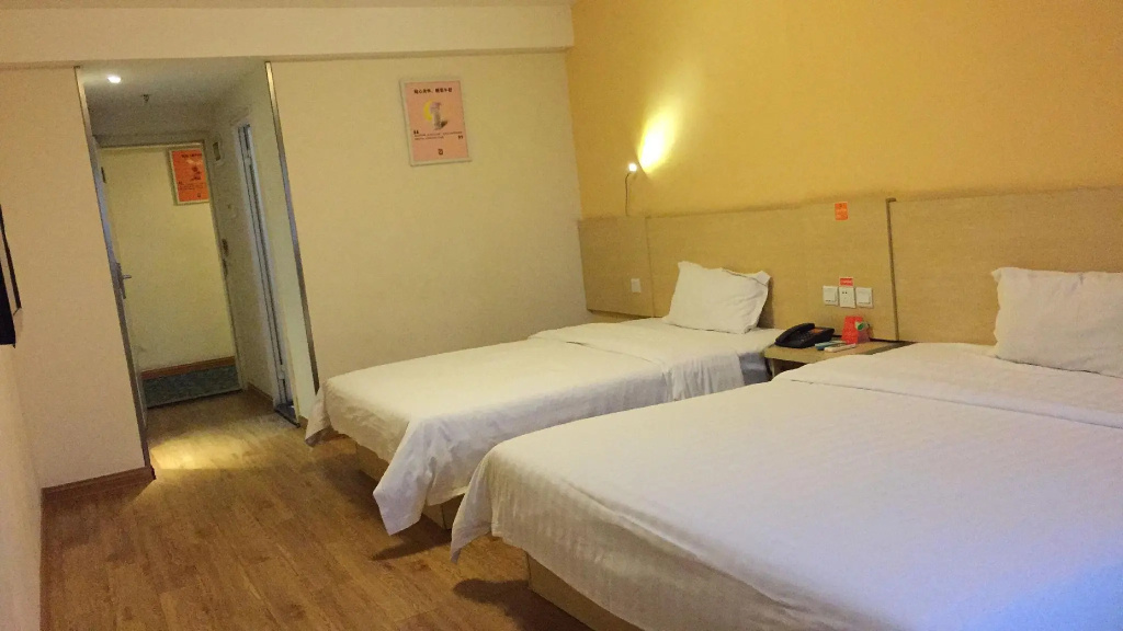 Deluxe Double room (twin beds)