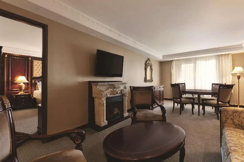 Radisson Hotel Toronto Airport West - Chambres