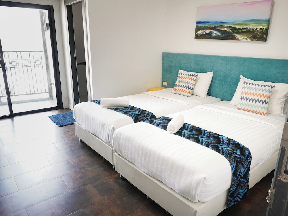 Standard Double room with balcony (twin beds)