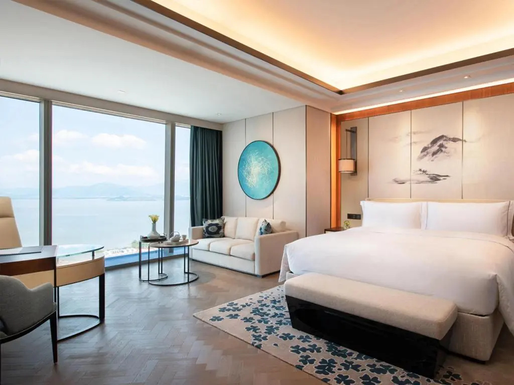 Deluxe Double room with sea view (full double bed)